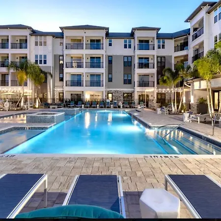 Modern Orlando Retreat Near Mco In Gated Community With Resort-Style Amenities & Free Parking